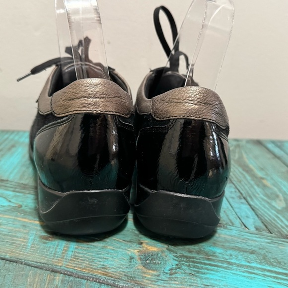 Mephisto Lison Black Suede Patent Leather Shoes Size 8.5 - Picture 8 of 12